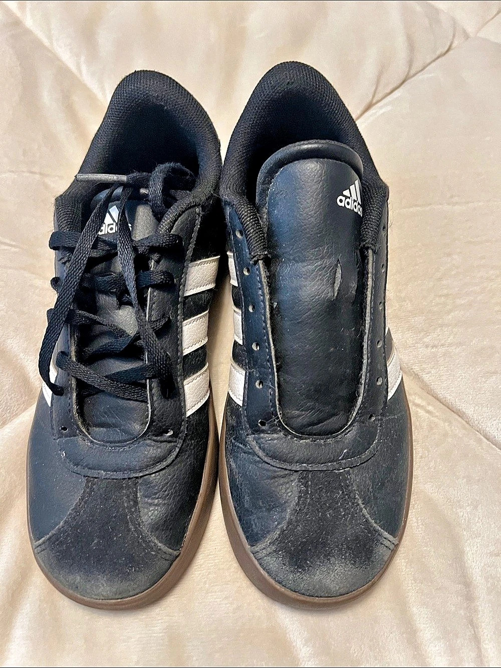 adidas boys Black & White sambas Sneakers US 3.5